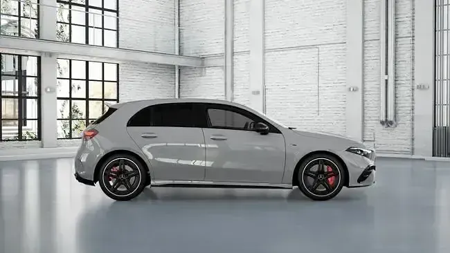 Nuevo Mercedes A35 AMG AMG 306 CV (225 kW) 2026 Gris