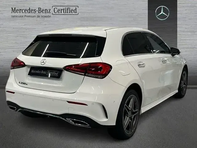 Usado Mercedes A250 218 CV (160 kW) 2022 Blanco polar