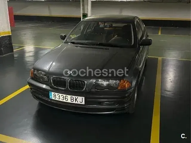 Usado BMW 320 150 CV (110 kW) 2001 Gris / plata Berlina