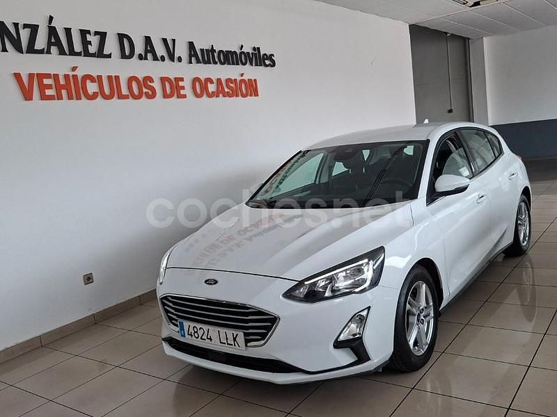 Usado Ford Focus Trend 120 CV (88 kW) 2020 Blanco Berlina