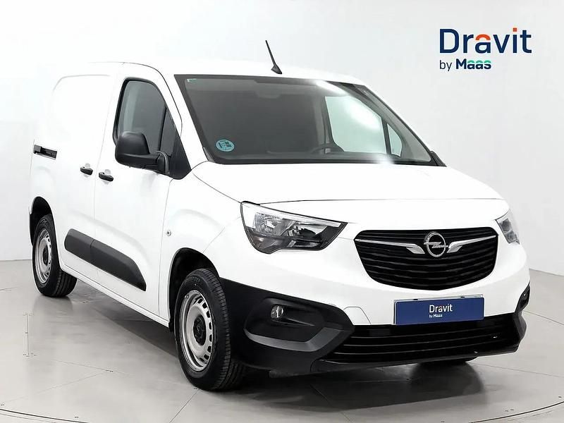 Usado Opel Combo 103 HP (75 kW) 2021 Branco Monovolume