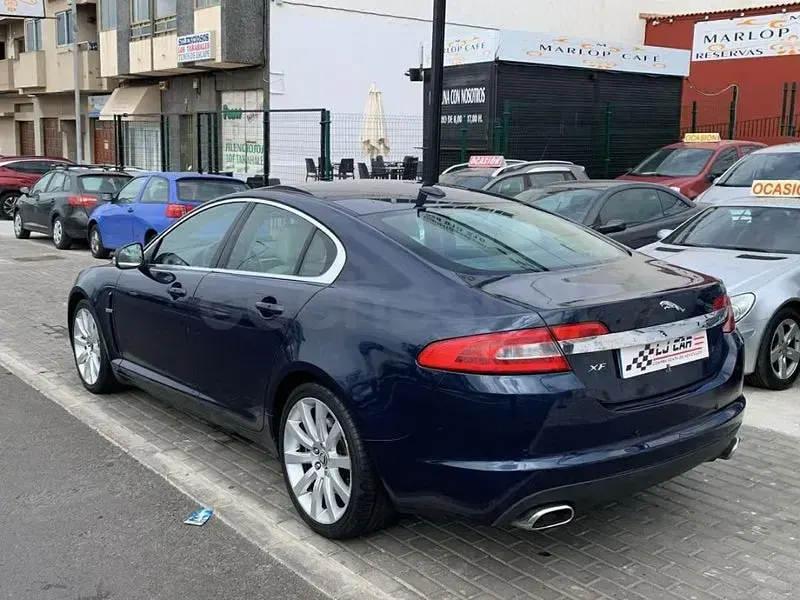 Usado Jaguar XF Luxury 207 CV (152 kW) 2008 Azul Berlina