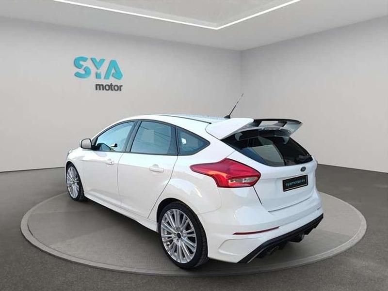 Usado Ford Focus RS 354 CV (260 kW) 2017 Blanco Berlina