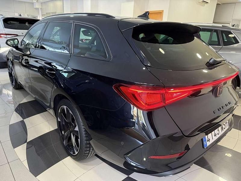 Käytetty Cupra Leon 150 HP (110 kW) 2024 Musta Farmari