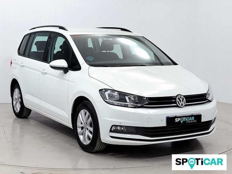 Blanco Usado 2019 VW Touran Business Monovolumen | 19.500 € (Precio justo) - Imagen 1/4