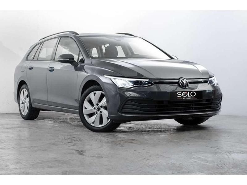 Gris Usado 2021 VW Golf VIII Life Familiar | 20.700 € (Precio justo) - Imagen 1/4