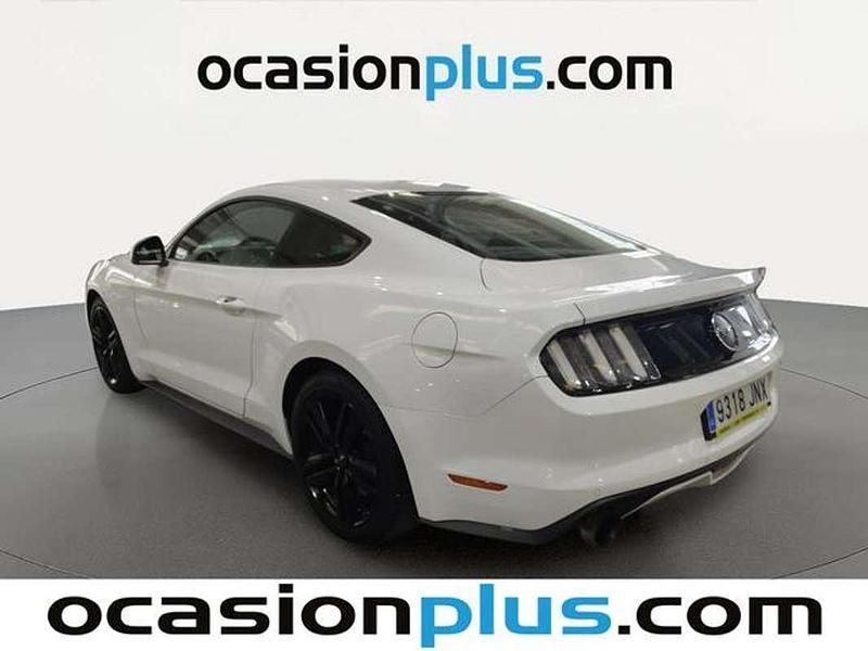 Usado Ford Mustang Fastback 314 CV (230 kW) 2016 Blanco Coupe