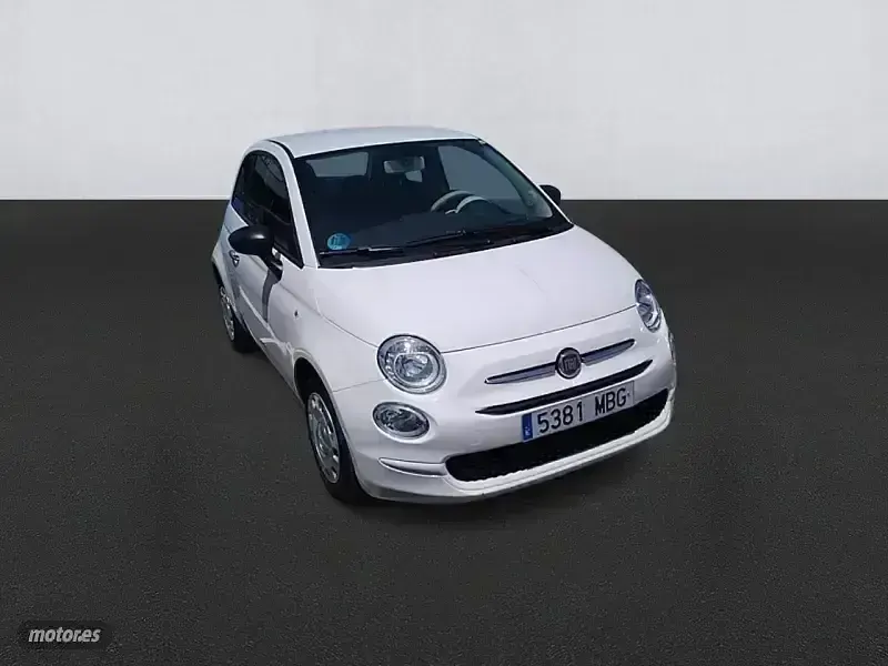 Usado Fiat 500 70 CV (51 kW) 2022 Blanco Utilitario