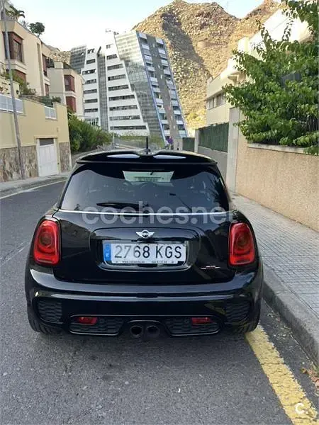 Usado Mini John Cooper Works 231 CV (169 kW) 2018 Negro Utilitario