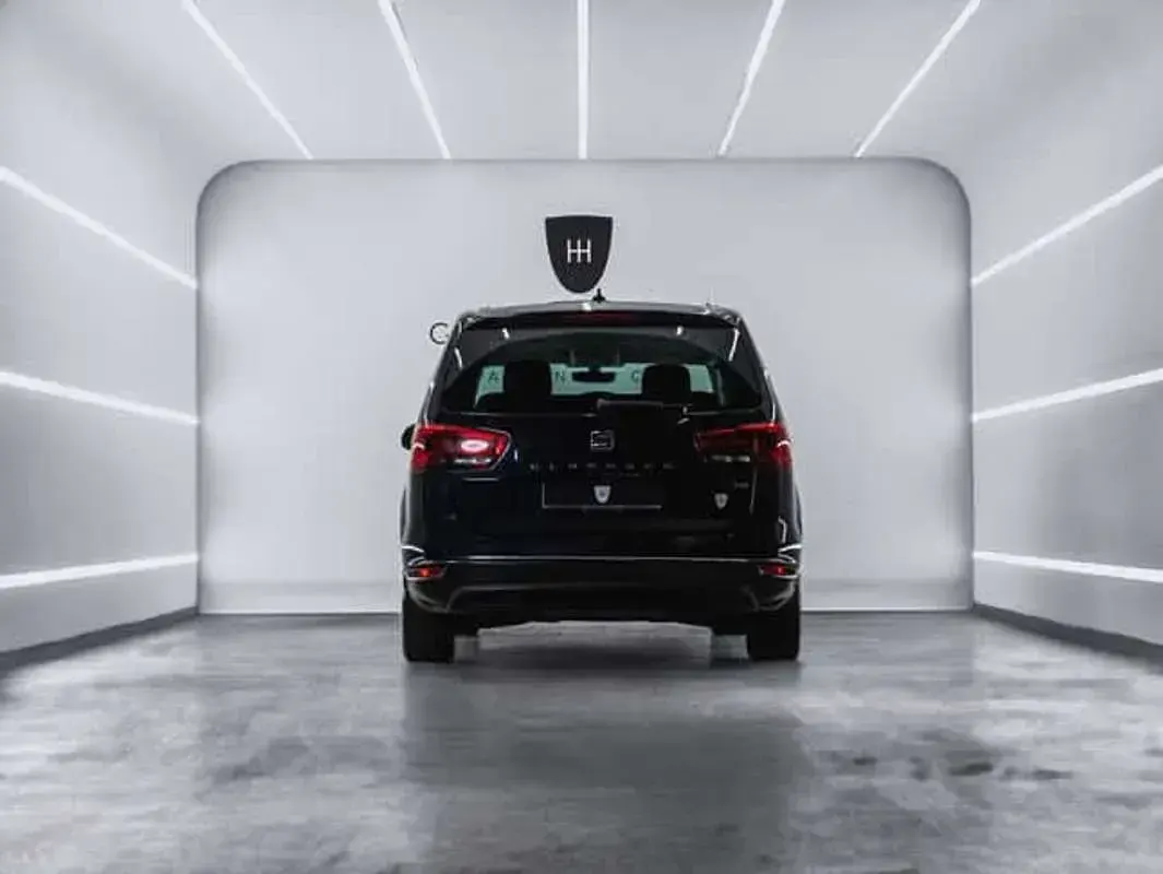 Usado Seat Alhambra Style 184 CV (135 kW) 2016 Negro Monovolumen