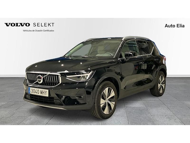 Negro Usado 2023 Volvo XC40 Plus SUV | 40.900 € (Caro) - Imagen 1/4