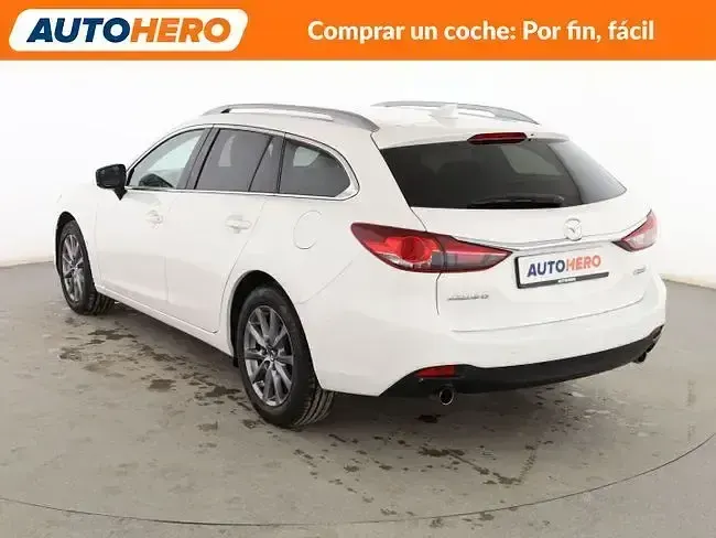 Usado Mazda 6 Style 145 CV (106 kW) 2017 Blanco Familiar