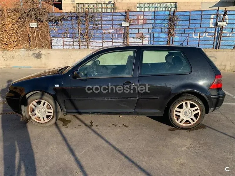 Usado VW Golf IV Advance 110 CV (80 kW) 2002 Negro Berlina