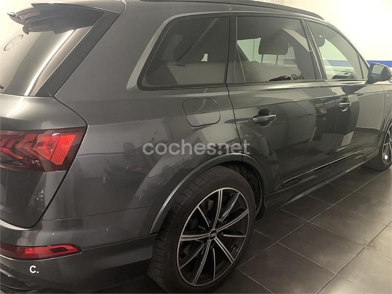 Usado Audi Q7 S-Line 231 CV (169 kW) 2020 Gris / plata SUV