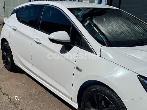 Używany Opel Astra 150 KM (110 kW) 2019 Biały Sedan/Limuzyna