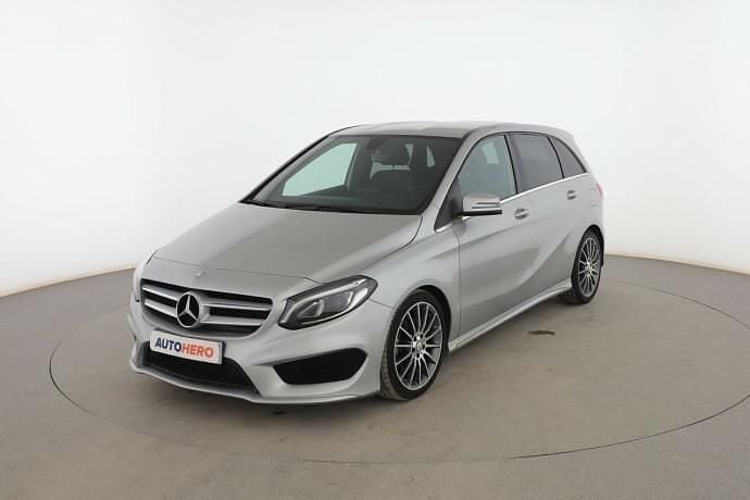 Gris Usado 2017 Mercedes B180 AMG line Monovolumen | 16.899 € (Buen precio) - Imagen 1/3