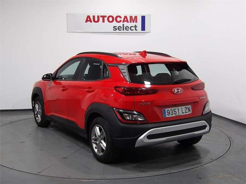 Usado Hyundai Kona 120 CV (88 kW) 2022 Rojo SUV