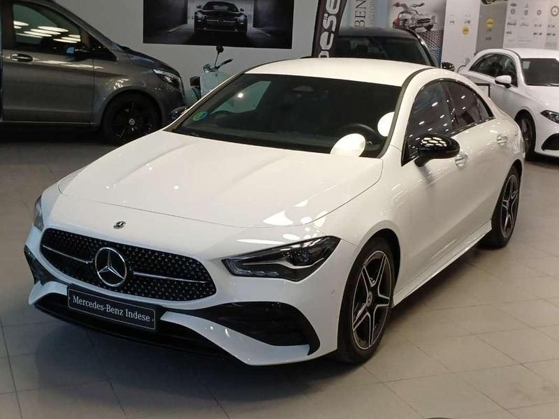 Blanco Usado 2025 Mercedes CLA200 Coupe | 41.900 € (Un poco caro) - Imagen 1/4