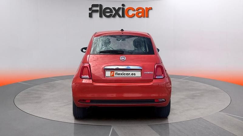 Usado Fiat 500 Dolcevita 71 CV (52 kW) 2023 Naranja Berlina