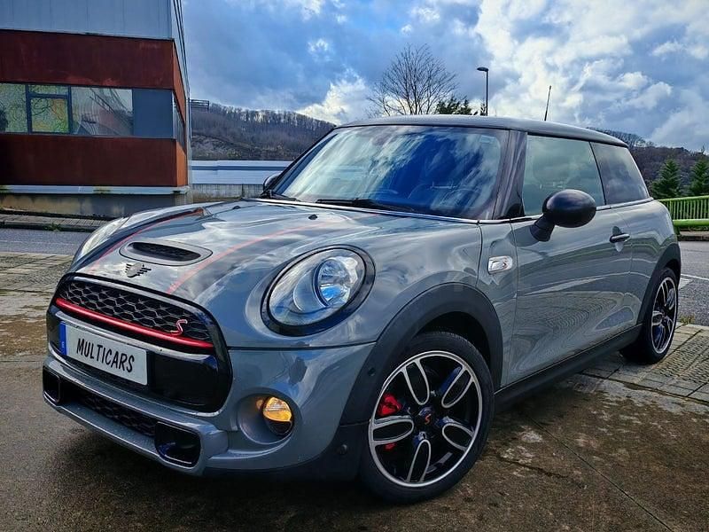 Usado Mini Cooper S 192 HP (141 kW) 2016 Cinzento Citadino