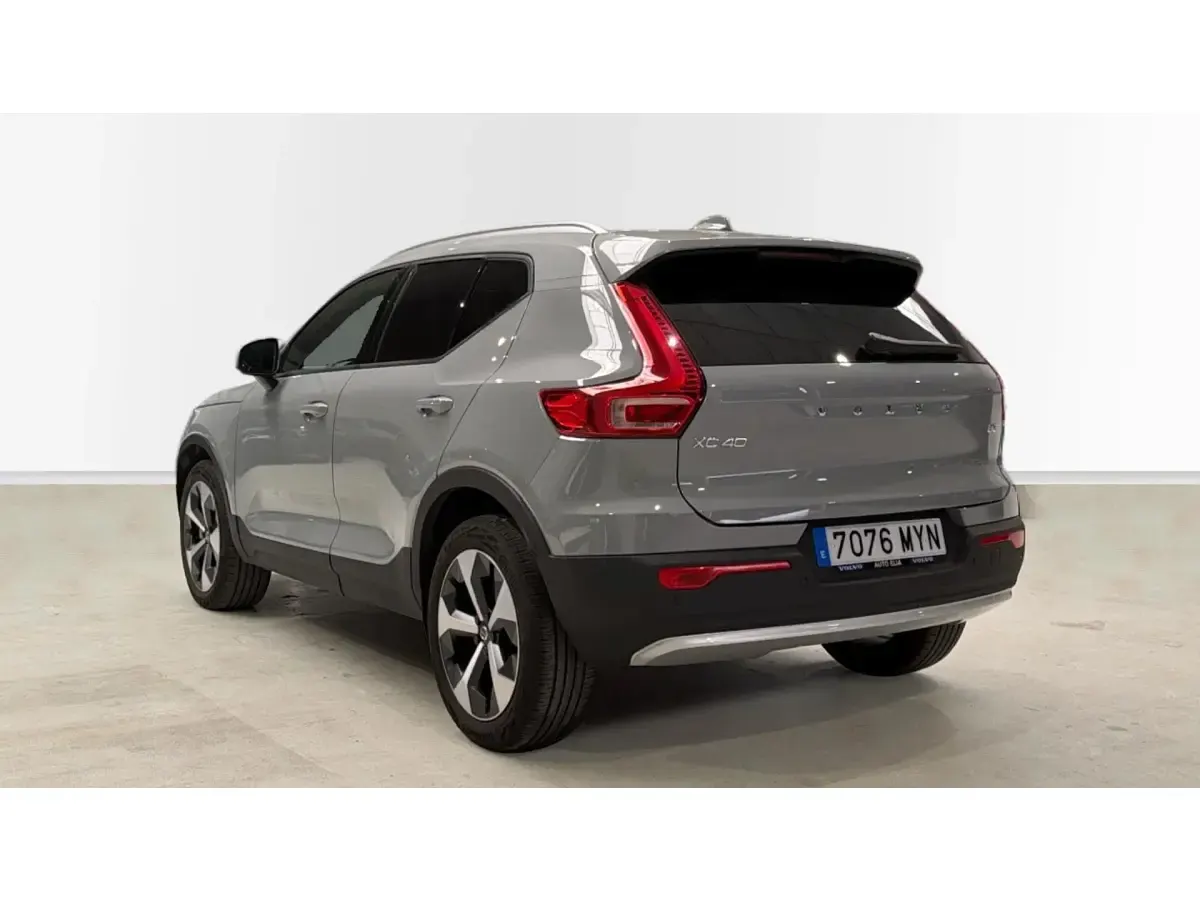 Usado Volvo XC40 Core 163 CV (119 kW) 2025 Gris SUV