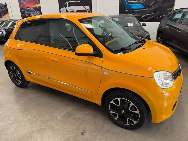 Usado Renault Twingo Intens 75 CV (55 kW) 2019 Naranja Utilitario