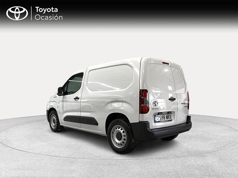 Usado Toyota Proace City City 100 kW (136 CV) 2023 Blanco Monovolumen