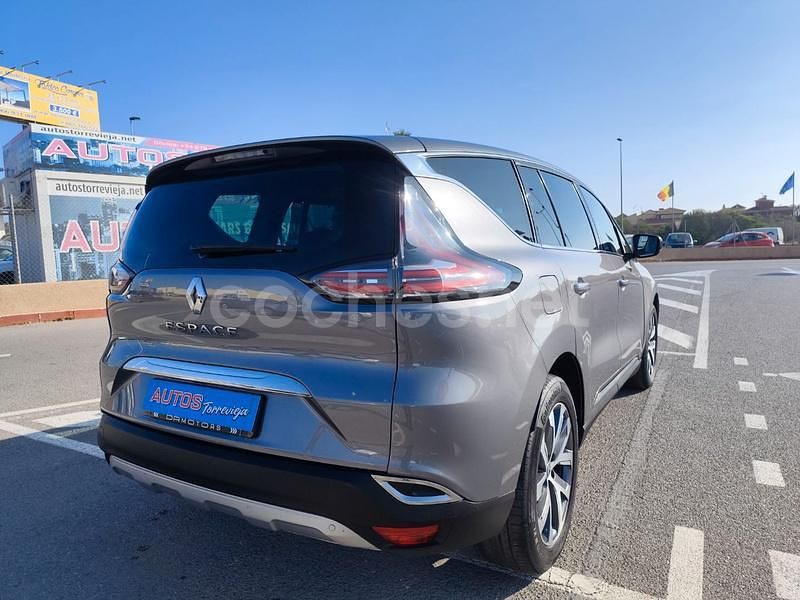 Usado Renault Espace Zen 160 CV (117 kW) 2016 Gris / plata Monovolumen