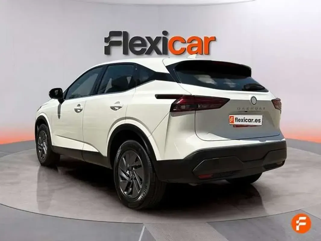 Usado Nissan Qashqai Acenta 158 CV (116 kW) 2022 Blanco SUV