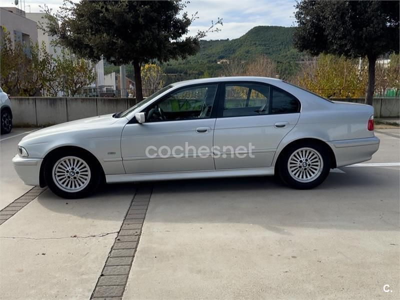 Usado BMW 530 184 CV (135 kW) 2001 Gris / plata Berlina
