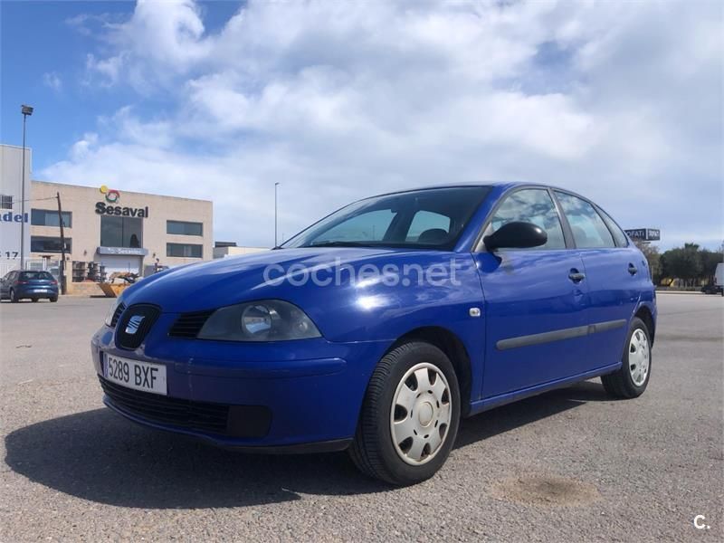 Azul Usado 2002 Seat Ibiza Berlina | 1999 € (Buen precio) - Imagen 1/4