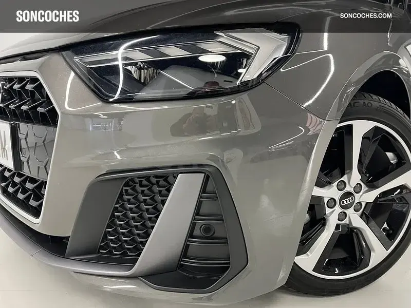 Nuevo Audi A1 Sportback Ambiente 116 CV (85 kW) 2026 Gris / plata Utilitario