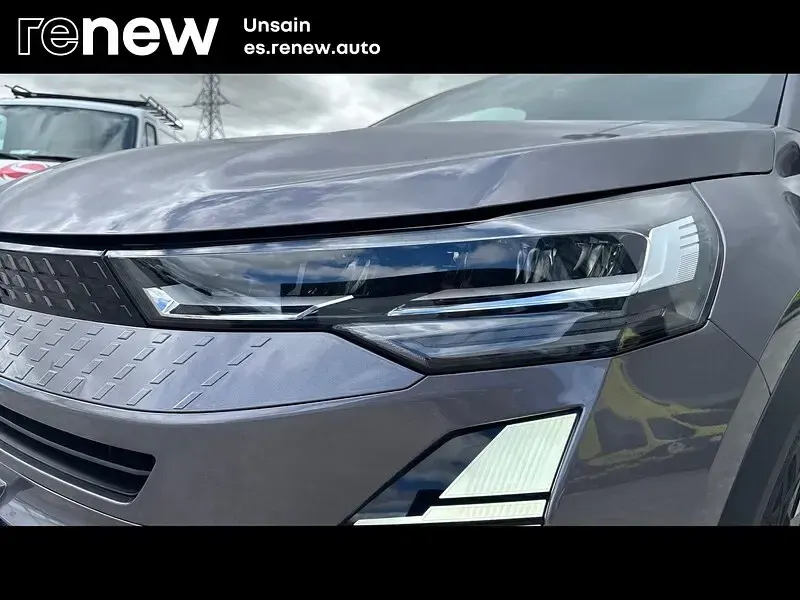 Usado Renault Captur Techno 140 CV (102 kW) 2024 Gris SUV