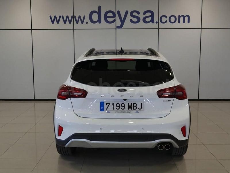 Usado Ford Focus Active X 155 CV (114 kW) 2022 Blanco Berlina