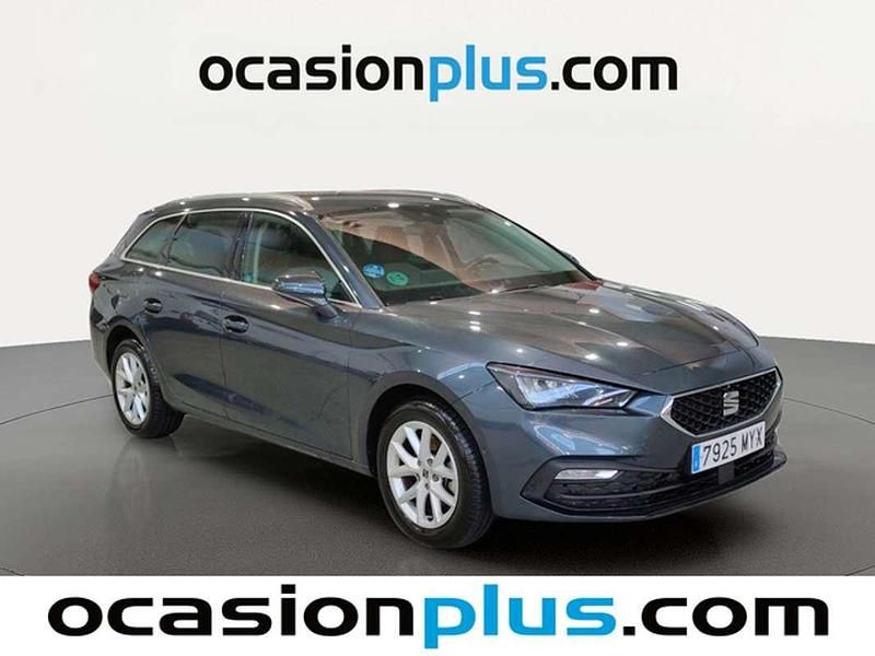 Usado Seat Leon ST Style 116 CV (85 kW) 2025 Gris Familiar
