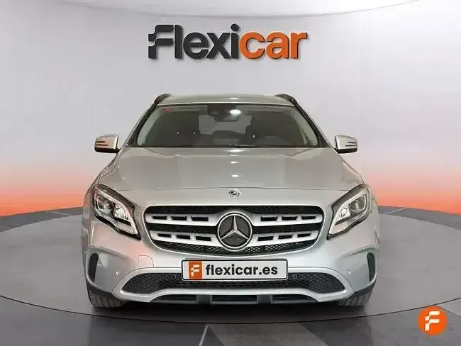 Usado Mercedes GLA200 136 CV (100 kW) 2017 Gris SUV