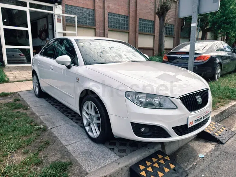 Occasion Seat Exeo Style 143 PK (105 kW) 2012 Wit Sedan