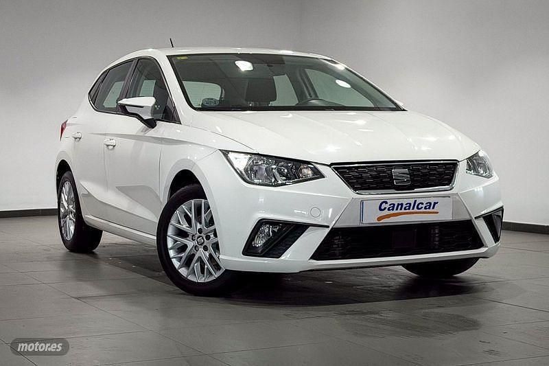 Usado Seat Ibiza Style 95 CV (69 kW) 2018 Blanco Utilitario