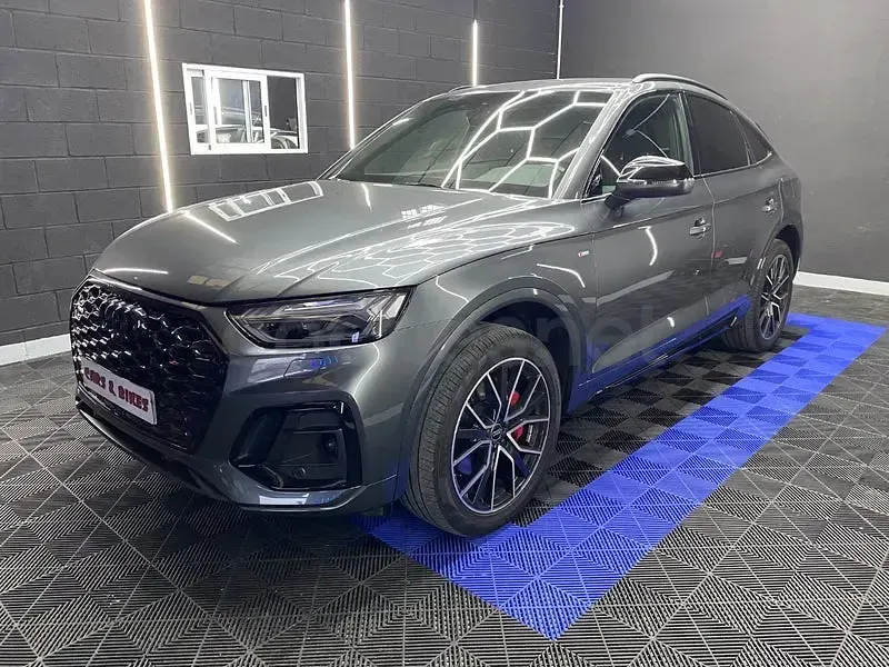 Usado Audi Q5 Sportback Premium 367 CV (269 kW) 2022 Gris / plata SUV