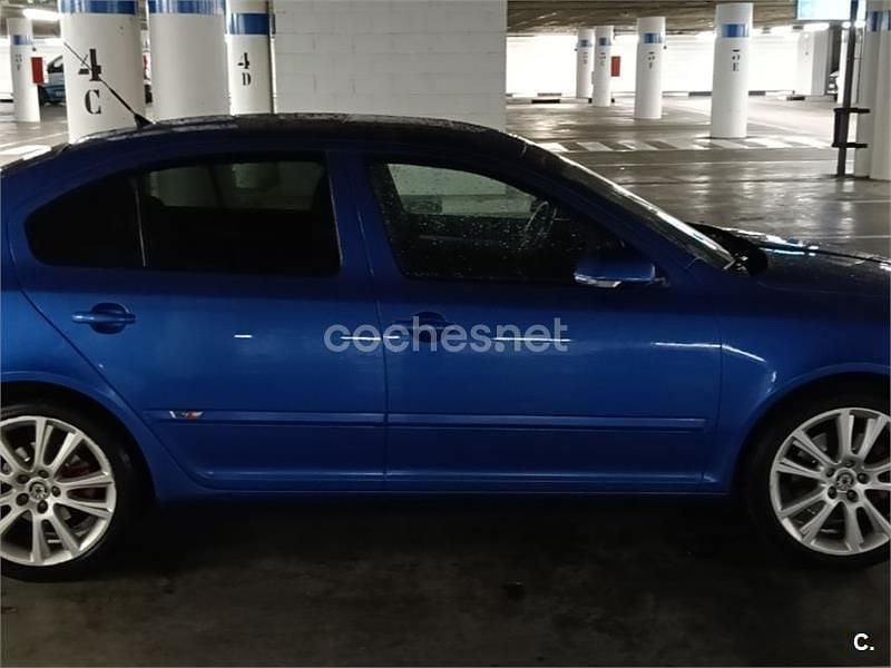 Usado Skoda Octavia RS 170 CV (125 kW) 2008 Azul Berlina