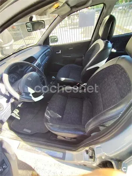 Usado Renault Mégane II Expression 110 CV (80 kW) 2002 Gris / plata Berlina