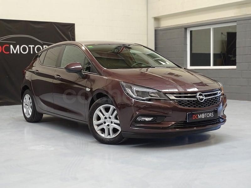 Używany Opel Astra Selective 105 KM (77 kW) 2016 Brązowy Kombi