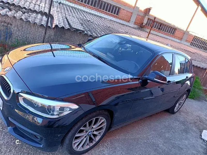 Usado BMW 118 Comfort Edition 143 CV (105 kW) 2016 Negro Utilitario