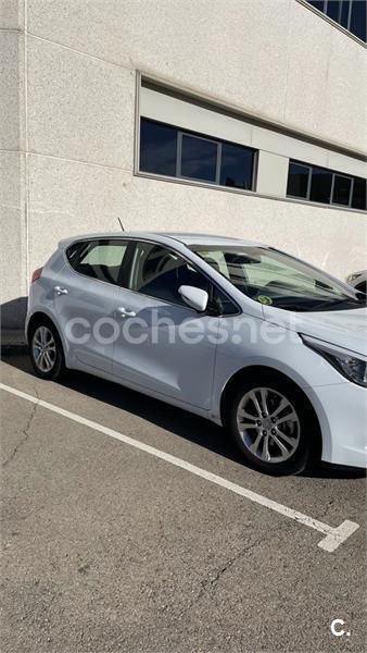 Usado Kia Ceed GT 128 CV (94 kW) 2012 Blanco Berlina