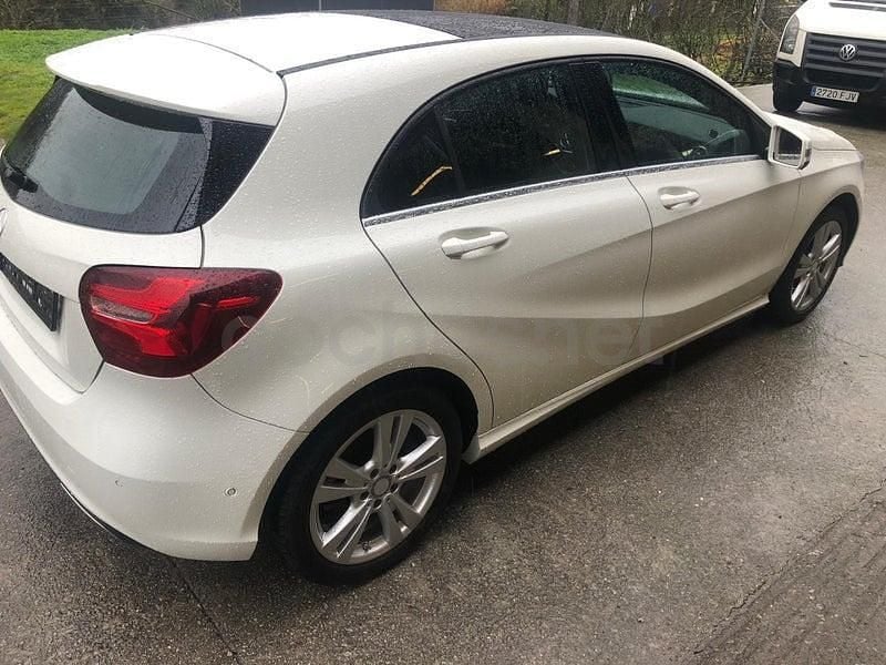 Usado Mercedes A200 136 CV (100 kW) 2017 Blanco Berlina