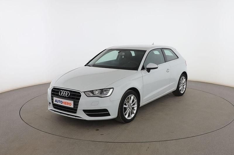 Blanco Usado 2015 Audi A3 Ambiente Utilitario | 14.999 € (Precio justo) - Imagen 1/3