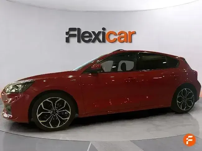 Usado Ford Focus ST-Line X 155 CV (114 kW) 2021 Rojo Berlina