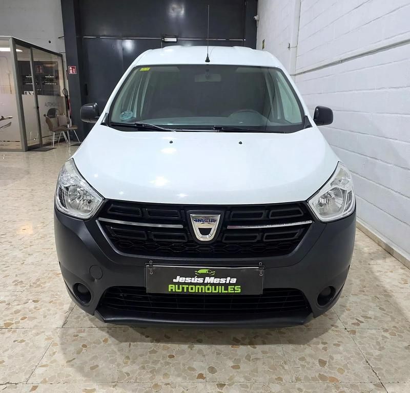 Usado Dacia Dokker Essentiel 95 HP (69 kW) 2020 Branco Monovolume