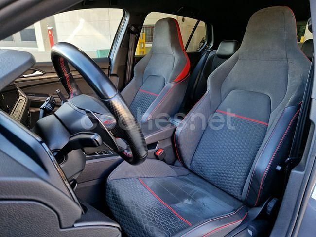 Usado VW Golf VII GTI Clubsport 301 CV (221 kW) 2021 Gris / plata Utilitario
