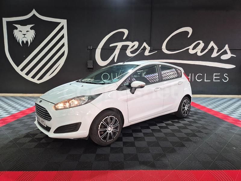 Blanco Usado 2014 Ford Fiesta Trend Berlina | 6495 € - Imagen 1/4